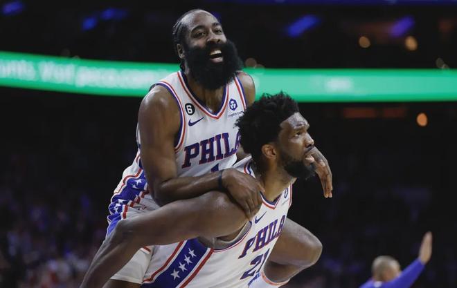 哈登与恩比德赛后握手言和 两年半未联系终释前