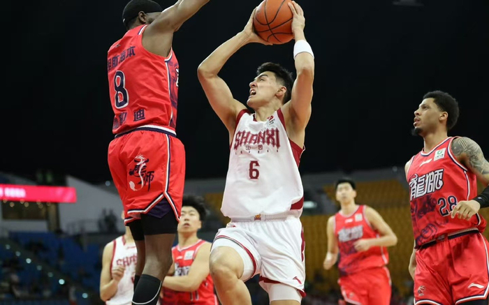 山西与广州激战至最后一秒 广州险胜锁定关键排