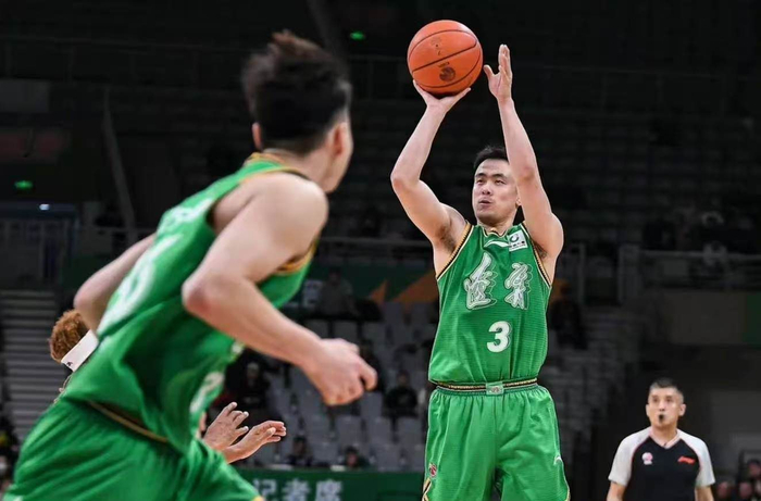 山西与广州激战至最后一秒 广州险胜锁定关键排