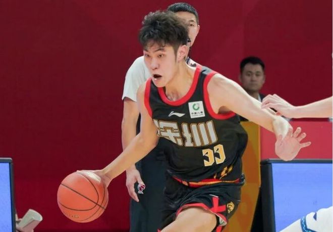 深圳双杀天津豪取两连胜 贺希宁王浩然合砍42分