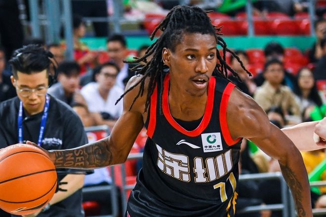 深圳双杀天津豪取两连胜 贺希宁王浩然合砍42分