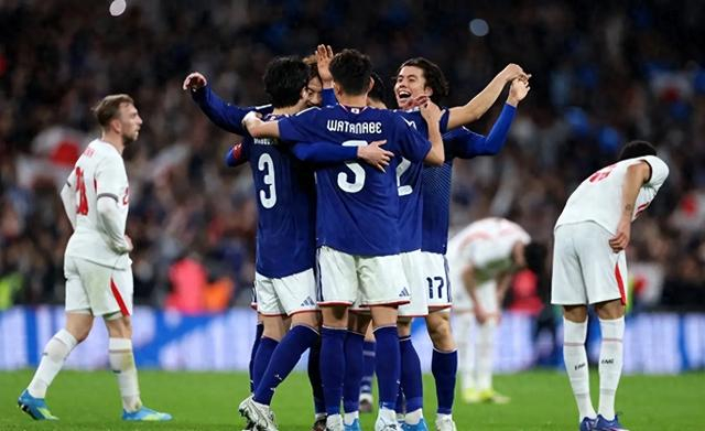 日本队首胜英格兰创历史 7次击败世界杯冠军