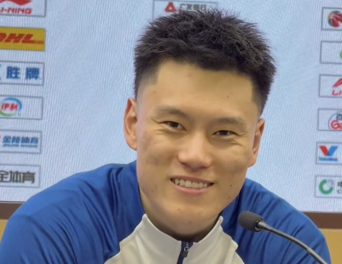 李弘权15连胜关键战砍23分 父职与篮球双重身份平