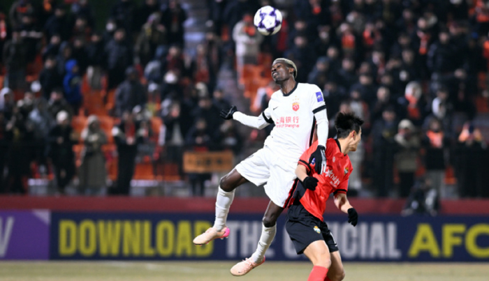 上海海港外援短板成制约 今夏补强本土后腰成关